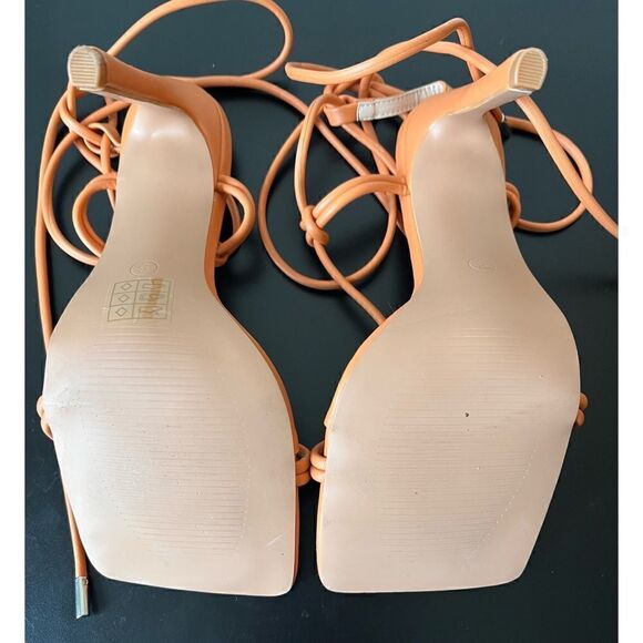 PRETTYLITTLETHING Square Knot Detail Toe Thong Lace Up High Heeled Sandals - Picture 12 of 15